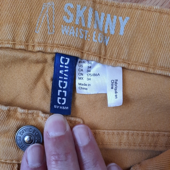 Bundle of men's jeans - Picture 7 of 12